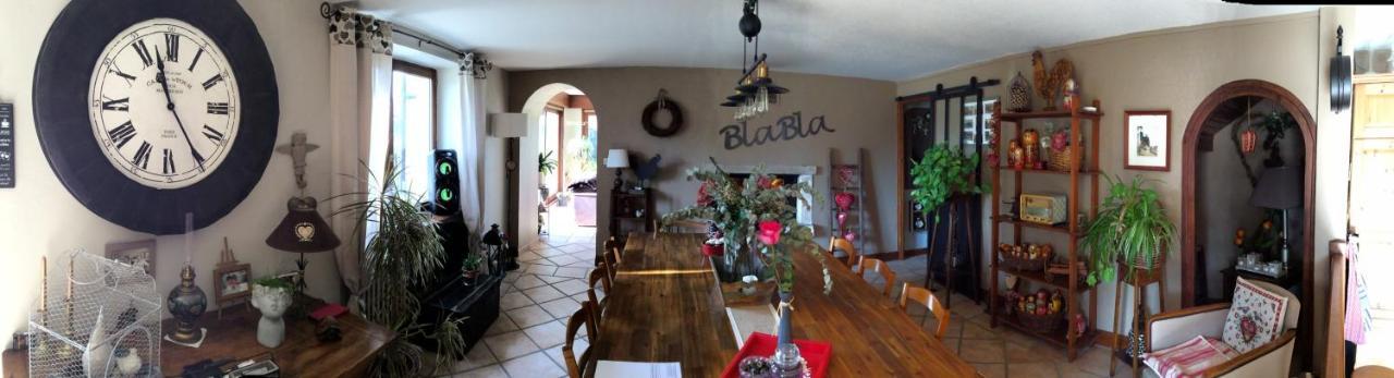 Moulin Crozet Bed & Breakfast Montceaux Екстериор снимка